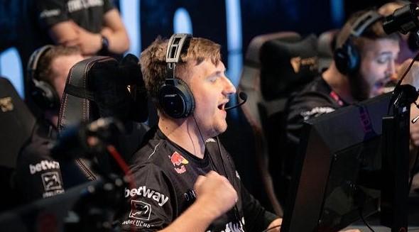 BLAST 春决：G2 2-1 Imperial晋级四强